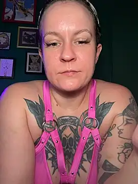 quinnmariexo online show from July 11, 2026, 7:16 pm