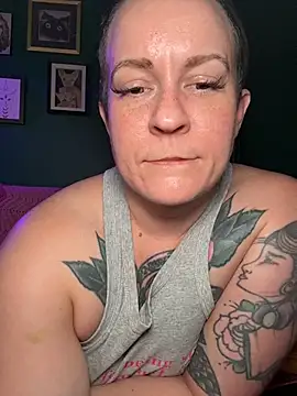 quinnmariexo online show from July 13, 2026, 4:26 am