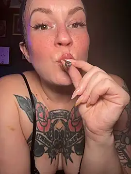 quinnmariexo online show from July 16, 2026, 6:58 pm