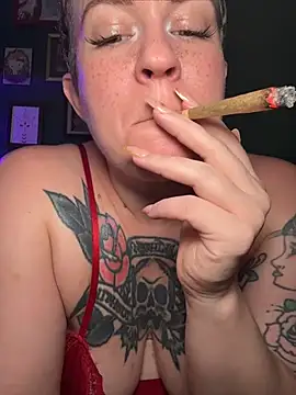 quinnmariexo online show from July 19, 2026, 7:17 pm