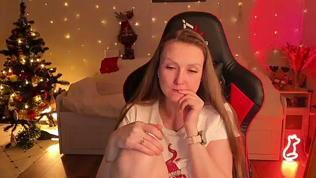 desperatehousewife   online show from January 13, 2025, 12:45 pm