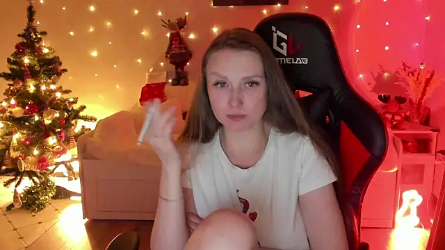 desperatehousewife   online show from January 13, 2025, 6:49 pm