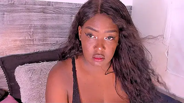 Snapshot of Aishaza1 chatting on January 28, 2025, 4:19 pm Aishaza1 online show from January 28, 2025, 4:19 pm