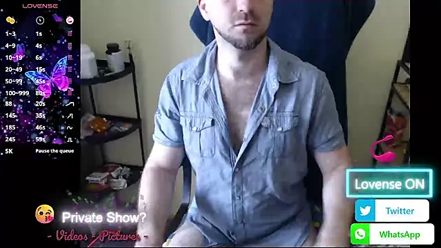 Snapshot of RealManHaveHairy chatting on June 5, 2026, 7:03 am RealManHaveHairy online show from June 5, 2026, 7:03 am