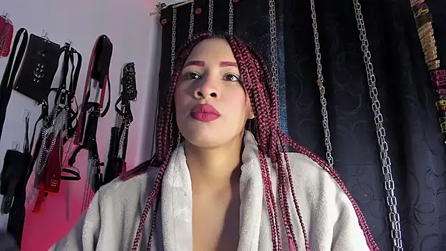 charrlotte quinn online show from March 6, 2026, 3:52 pm