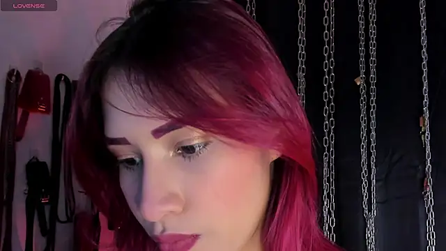 Snapshot of charrlotte_quinn chatting on May 28, 2026, 12:35 pm charrlotte quinn online show from May 28, 2026, 12:35 pm