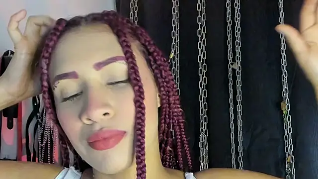 Snapshot of charrlotte_quinn chatting on July 14, 2026, 12:22 pm charrlotte quinn online show from July 14, 2026, 12:22 pm