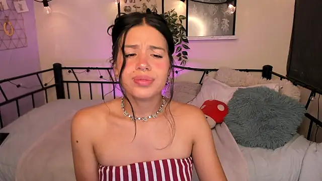MiaaRose online show from May 5, 2026, 4:09 am