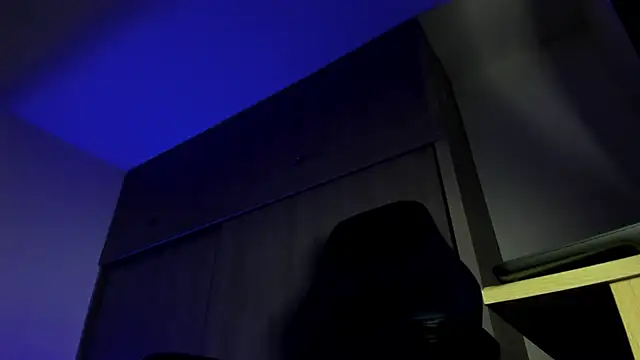 male pussy online show from November 9, 2025, 9:02 pm