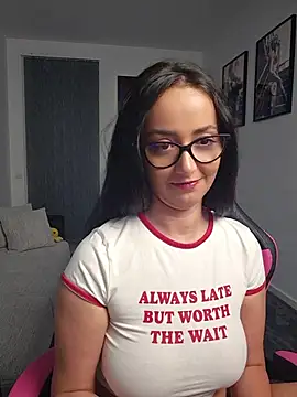 KatherineRyder online show from June 13, 2026, 7:01 pm