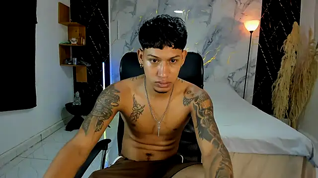 Snapshot of slim_master12 chatting on May 18, 2026, 3:24 am slim master12 online show from May 18, 2026, 3:24 am