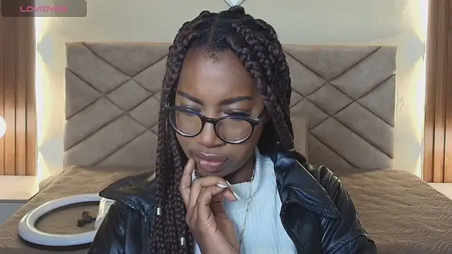 Snapshot of Raquel_jones chatting on July 12, 2026, 11:45 am Raquel jones online show from July 12, 2026, 11:45 am