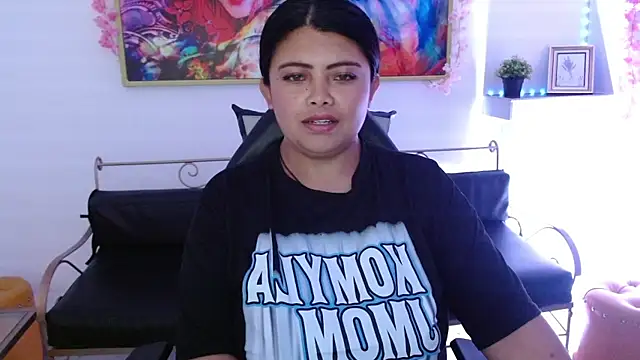 Snapshot of Janeth_zambrano chatting on March 5, 2025, 8:00 pm Janeth zambrano online show from March 5, 2025, 8:00 pm