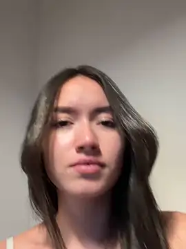 Snapshot of SaraWilliamss_ chatting on March 9, 2025, 11:35 pm SaraWilliamss online show from March 9, 2025, 11:35 pm