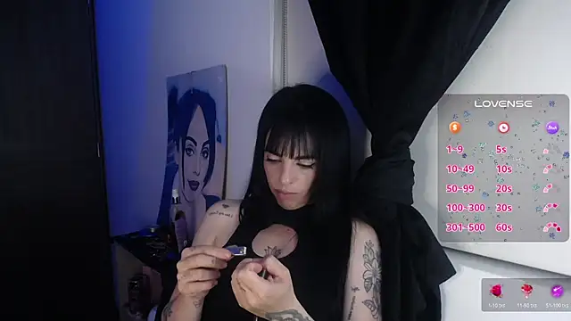 violett honney online show from June 8, 2026, 1:28 am