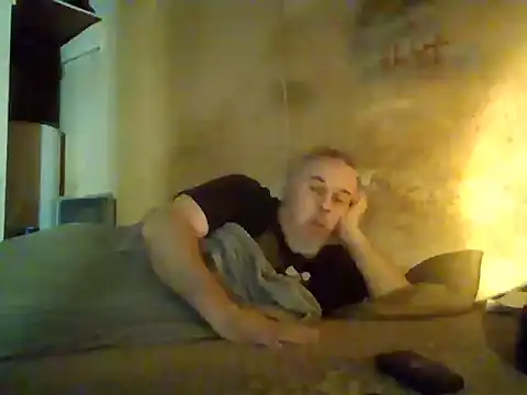 Nightshade7712 online show from September 12, 2025, 11:48 pm