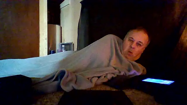 Nightshade7712 online show from January 17, 2026, 5:12 am