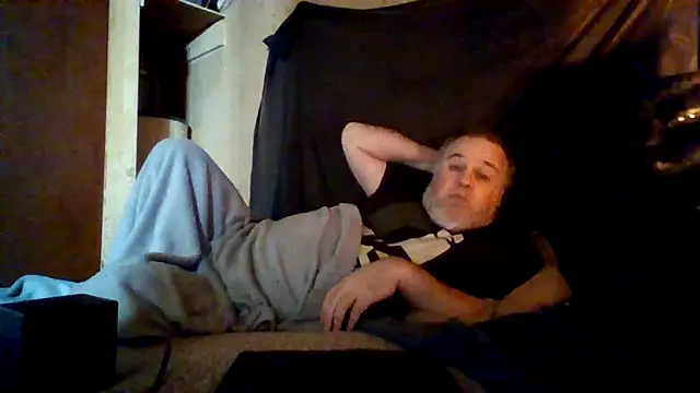 Nightshade7712 online show from February 14, 2026, 4:26 pm