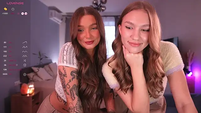 Snapshot of Shadowladyy chatting on October 3, 2025, 2:25 pm Shadowladyy online show from October 3, 2025, 2:25 pm