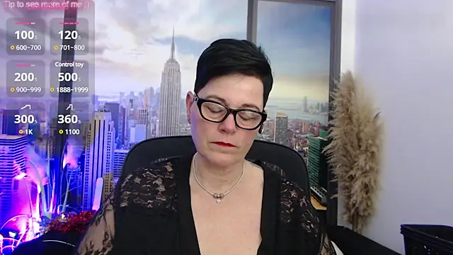 ninarandmann online show from March 18, 2025, 4:48 pm