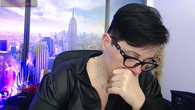 ninarandmann online show from March 19, 2025, 7:06 pm