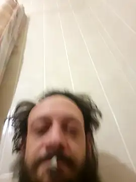 Snapshot of high_andlow420 chatting on February 28, 2025, 6:31 pm high andlow420 online show from February 28, 2025, 6:31 pm