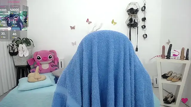 mom hot   online show from June 7, 2026, 8:12 pm