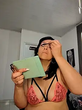 Natasha milf   online show from November 3, 2025, 2:18 pm