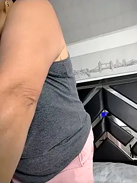 Natasha milf   online show from March 16, 2026, 3:49 pm