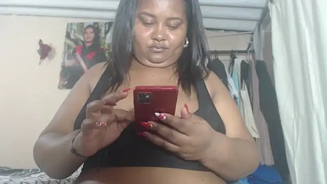 Snapshot of lorenxtaylor chatting on February 14, 2026, 5:59 am lorenxtaylor online show from February 14, 2026, 5:59 am