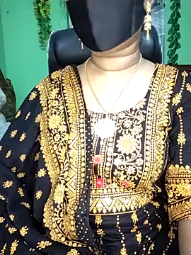 Idhika Paul online show from October 12, 2025, 1:10 pm