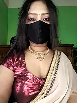 Idhika Paul online show from March 3, 2026, 4:29 am