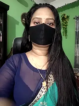 Idhika Paul online show from April 29, 2026, 12:48 am