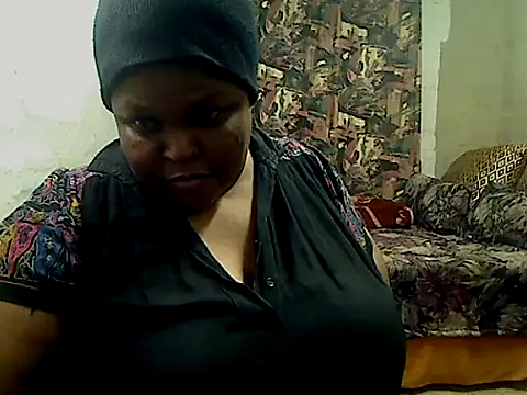HOTSUGARX5 online show from May 28, 2026, 5:32 pm