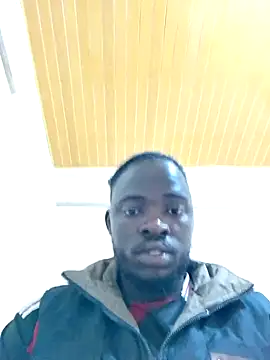 MaskedGQ online show from October 5, 2025, 6:17 pm