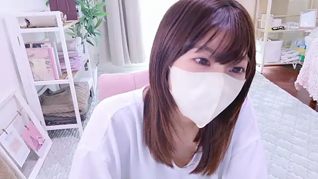 Mii v v online show from September 28, 2025, 12:16 am