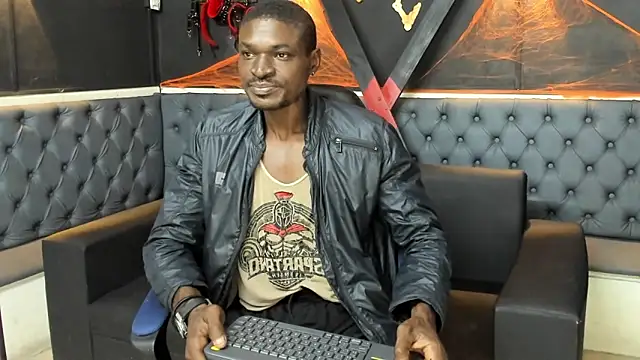 Snapshot of Terrance_z chatting on October 19, 2025, 8:42 pm Terrance z online show from October 19, 2025, 8:42 pm