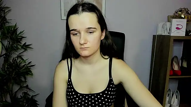 Snapshot of KateDelight chatting on January 12, 2025, 7:31 pm KateDelight online show from January 12, 2025, 7:31 pm