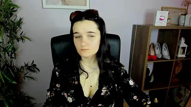 Snapshot of KateDelight chatting on March 22, 2025, 10:39 am KateDelight online show from March 22, 2025, 10:39 am