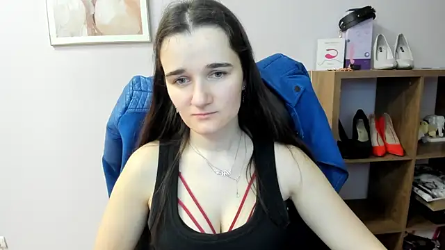 Snapshot of KateDelight chatting on April 18, 2026, 7:01 am KateDelight online show from April 18, 2026, 7:01 am