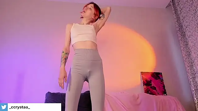 Snapshot of CrystalRey chatting on January 25, 2025, 4:02 am CrystalRey online show from January 25, 2025, 4:02 am