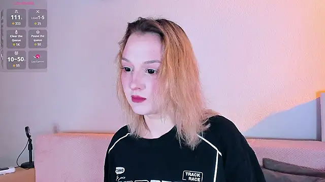 CrystalRey online show from March 11, 2026, 8:20 am