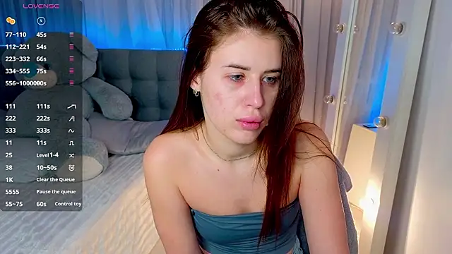 Milkissss online show from March 5, 2026, 2:07 am