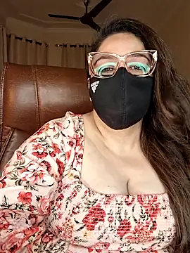 Snapshot of SEXY-Sardarni chatting on June 10, 2026, 2:38 pm SEXY-Sardarni online show from June 10, 2026, 2:38 pm