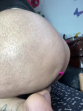 Atenea168 online show from March 13, 2025, 12:56 pm