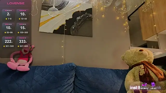 mollyyank online show from January 7, 2026, 1:13 pm