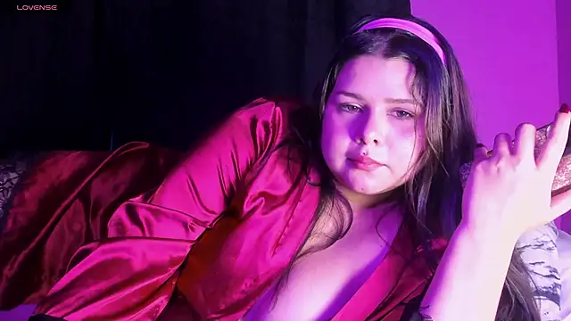 Putipaula3 online show from November 14, 2025, 9:30 am