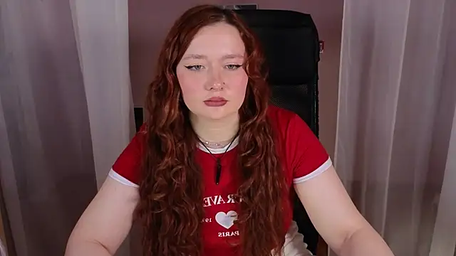 Snapshot of carolina_elf chatting on February 15, 2025, 2:11 pm carolina elf online show from February 15, 2025, 2:11 pm