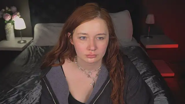 Snapshot of carolina_elf chatting on March 18, 2025, 9:52 am carolina elf online show from March 18, 2025, 9:52 am