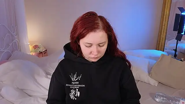 Snapshot of carolina_elf chatting on September 11, 2025, 6:02 am carolina elf online show from September 11, 2025, 6:02 am